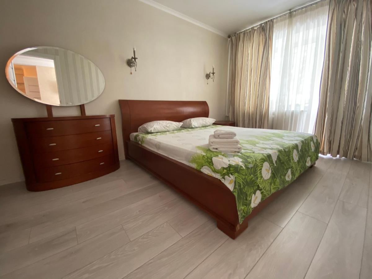 Apartment On Prospiekt Pobiedy 18 كييف المظهر الخارجي الصورة